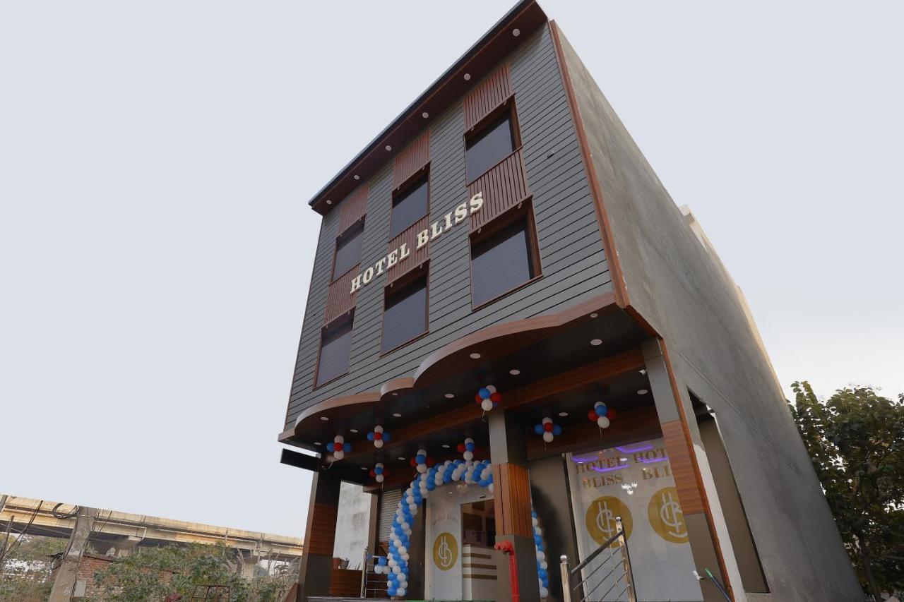 Hotel Bliss Zirakpur 外观 照片