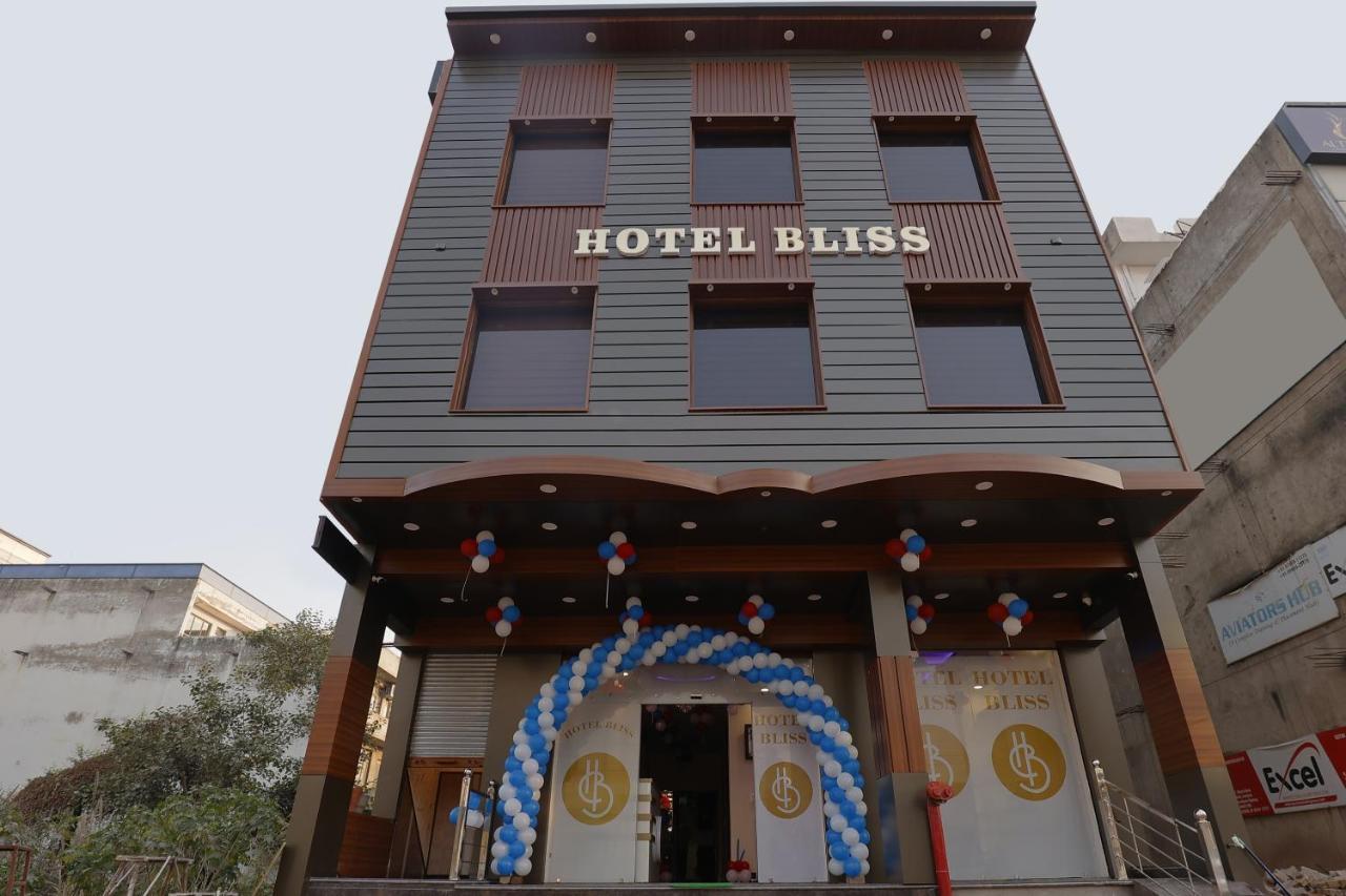 Hotel Bliss Zirakpur 外观 照片