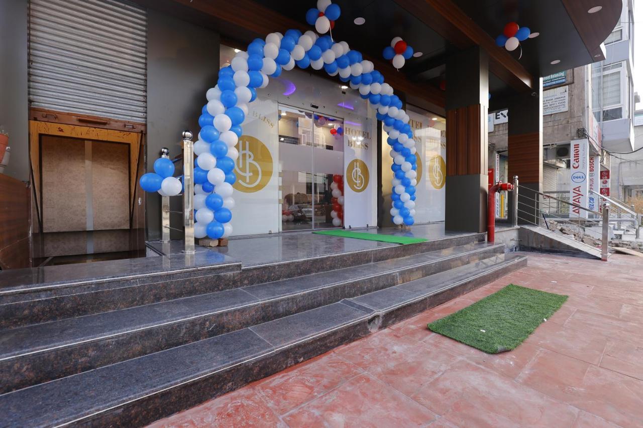 Hotel Bliss Zirakpur 外观 照片