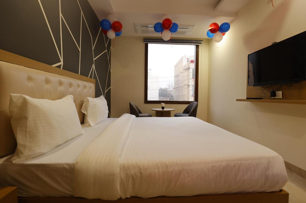 Hotel Bliss Zirakpur 外观 照片