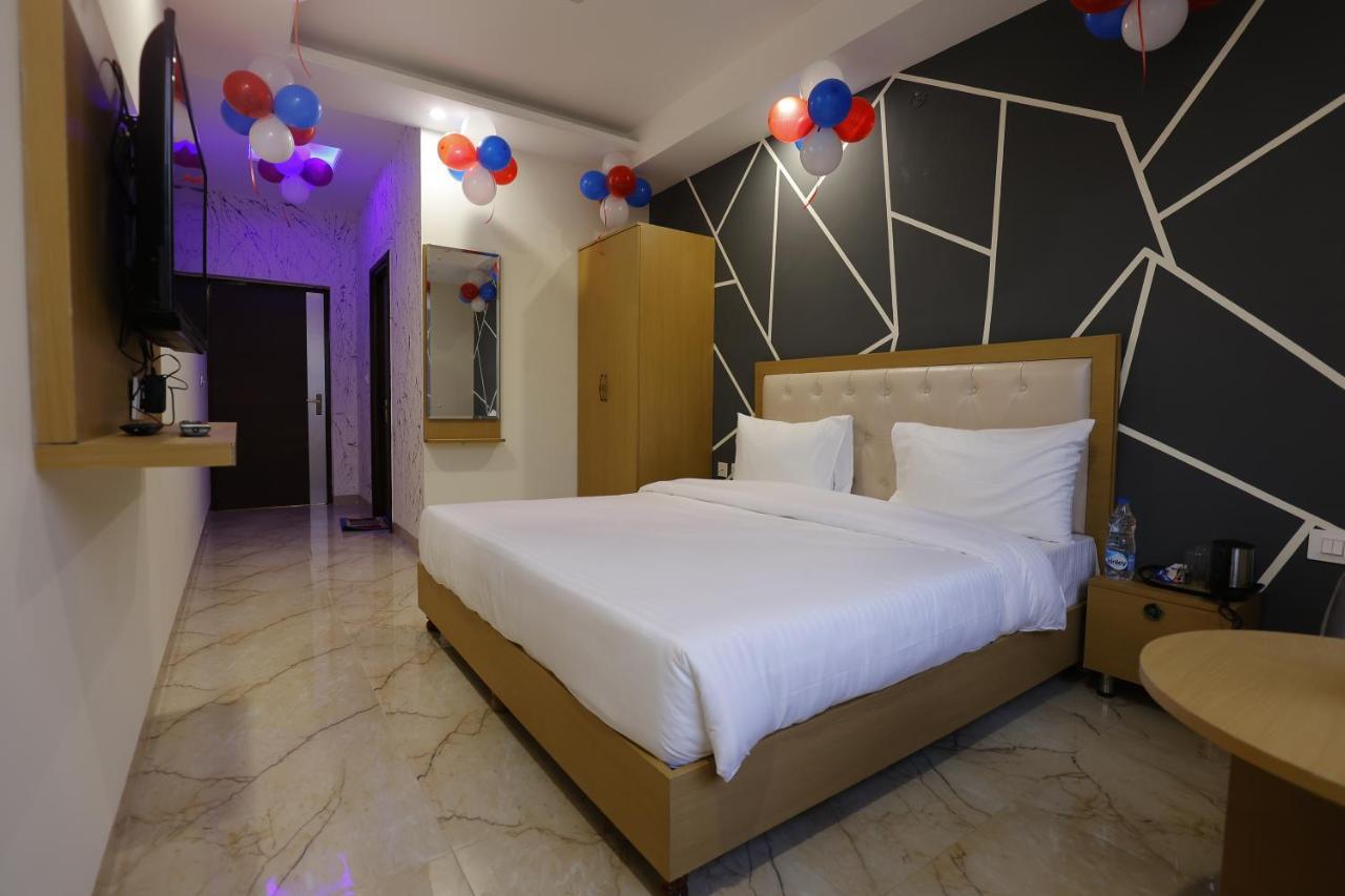 Hotel Bliss Zirakpur 外观 照片